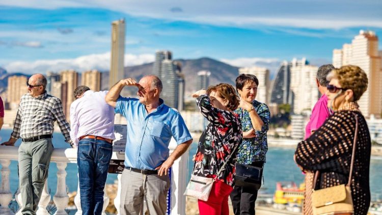 Seguridad Social, subsidio mayores 52 años